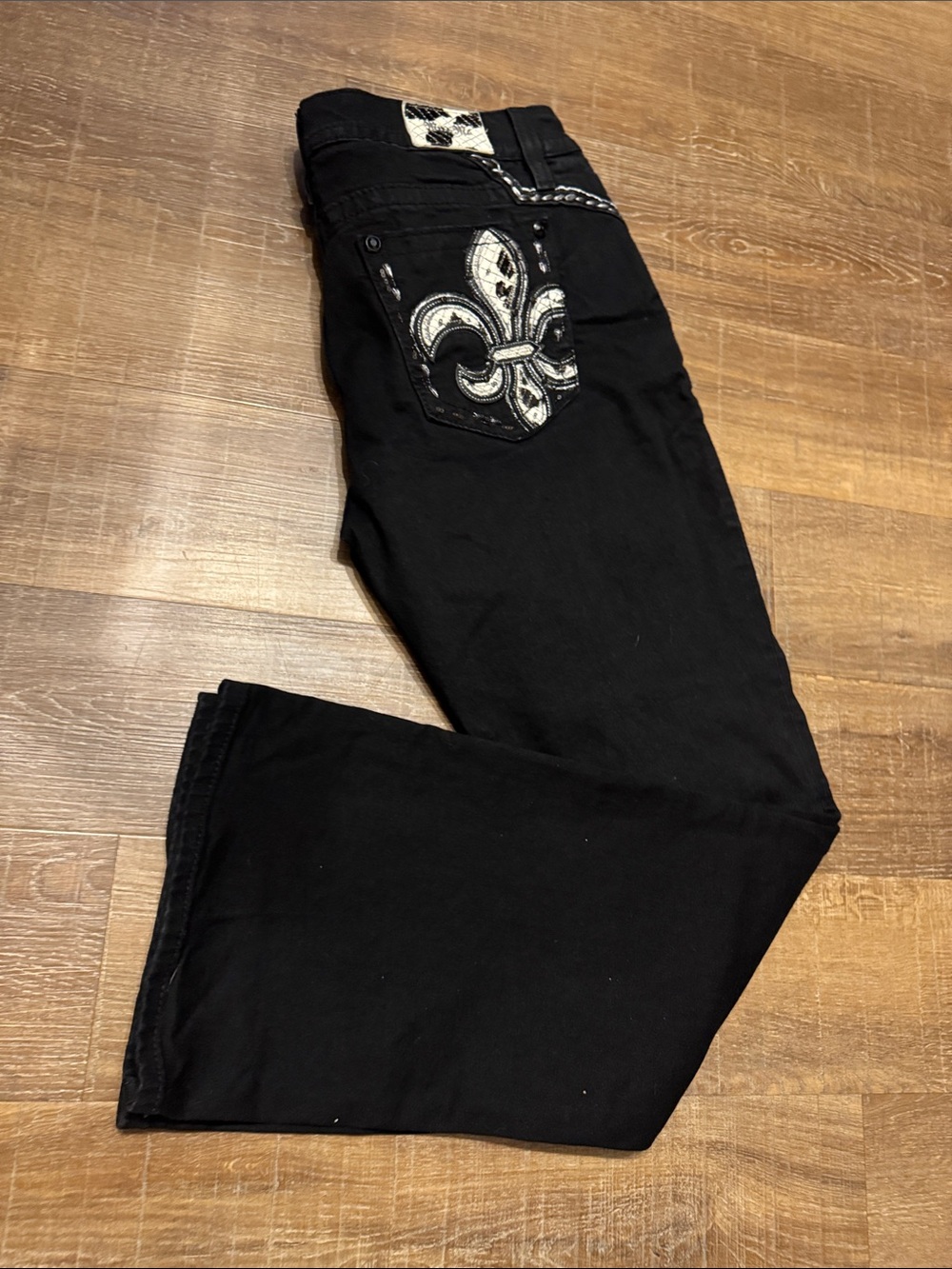 Miss Me Women’s Black Boot cut mid rise jeans with Embroidered Fleur-de-Lis